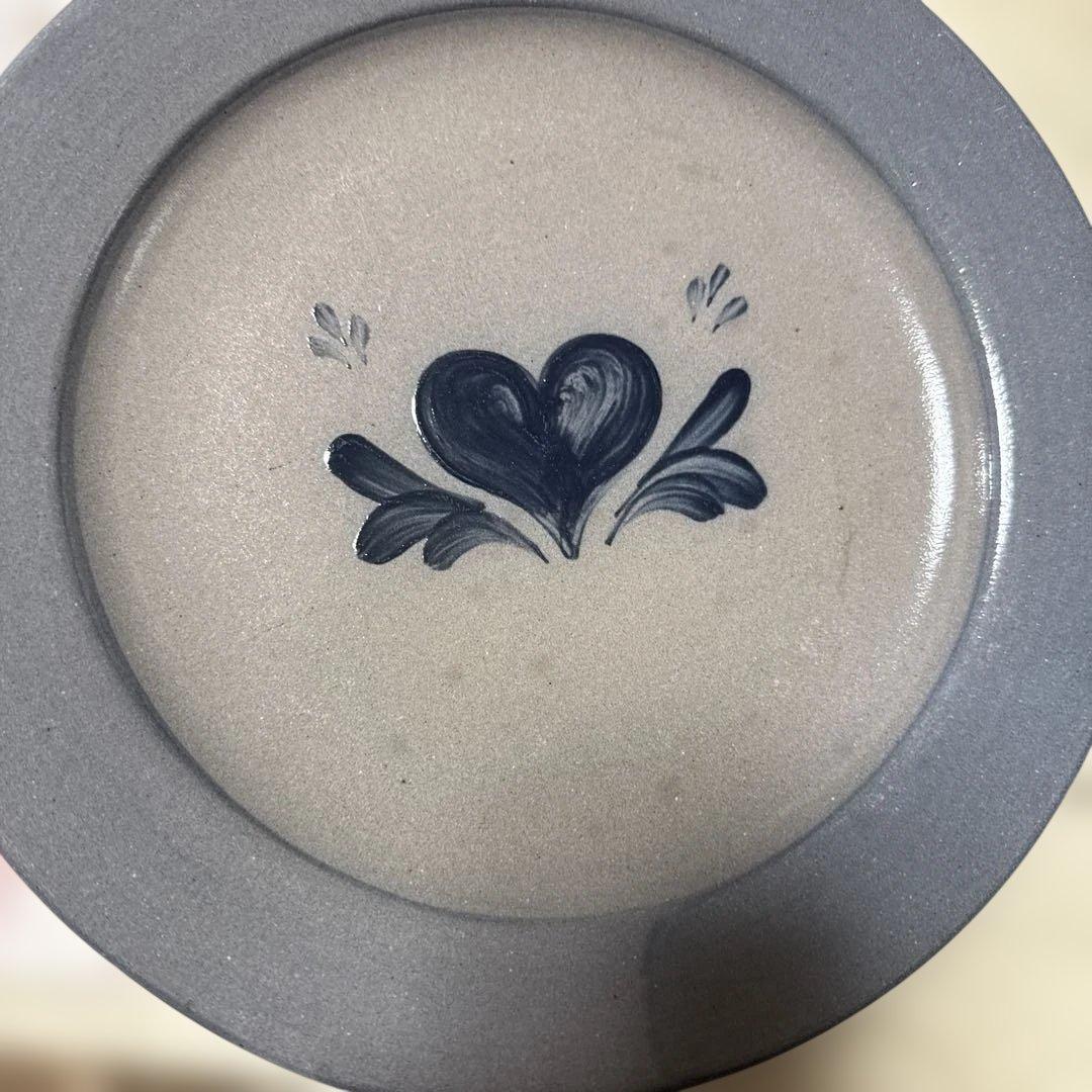 アントステラ　ローポタリーハートデザインの陶器皿セット
