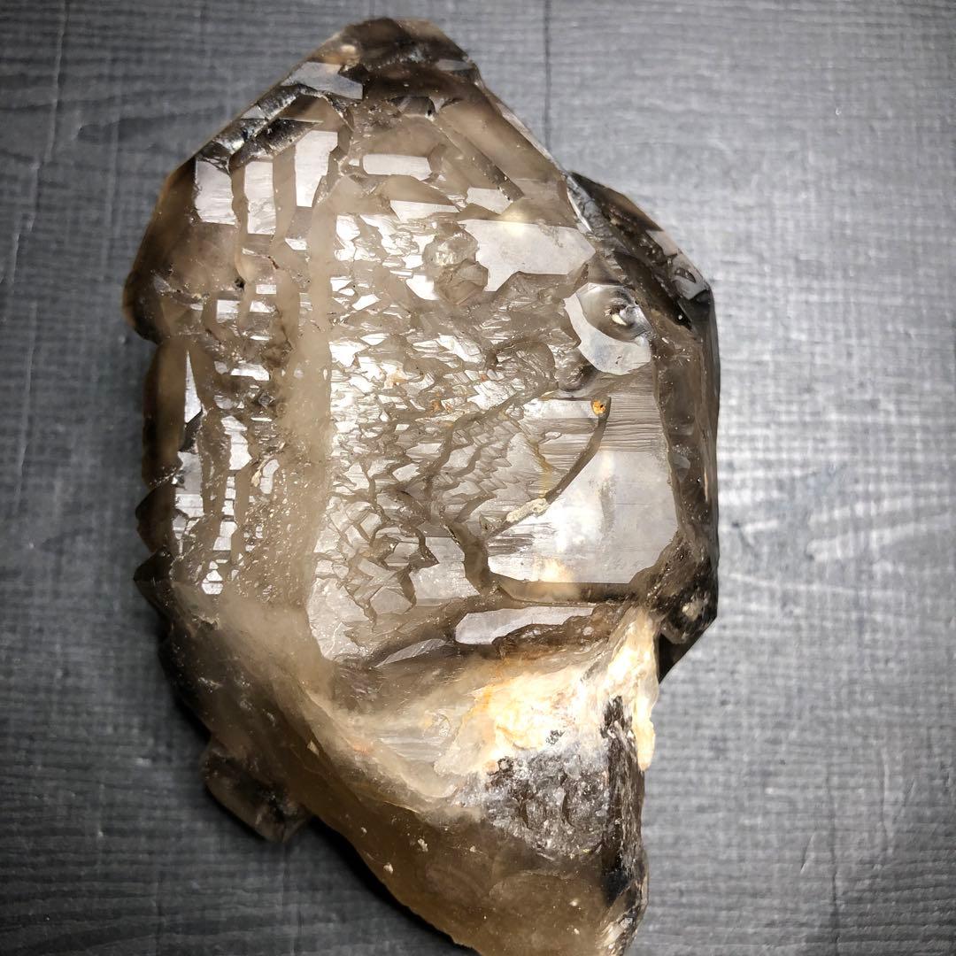 ❤️レア 896g 天使のGIFT 極上 骸骨水晶 スモーキーエレスチャルクォーツ