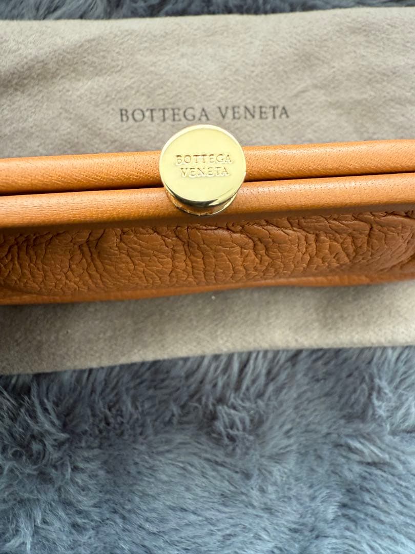 Bottega Veneta キャメルレザーポーチ