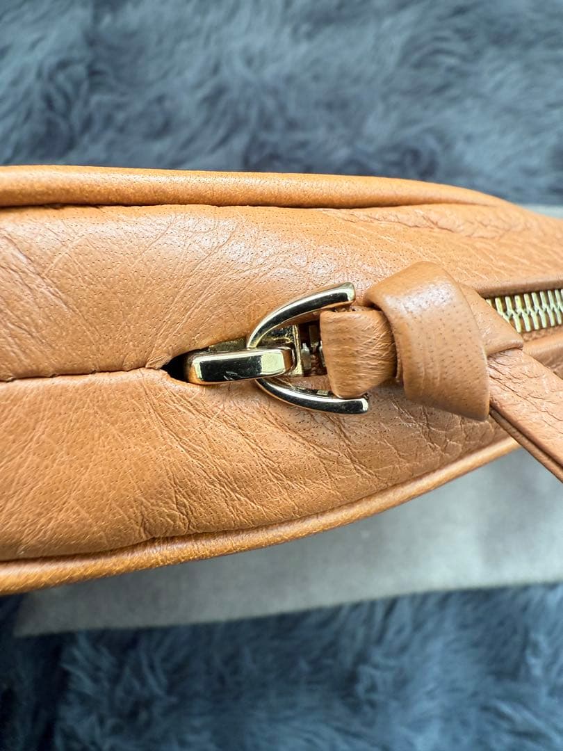 Bottega Veneta キャメルレザーポーチ