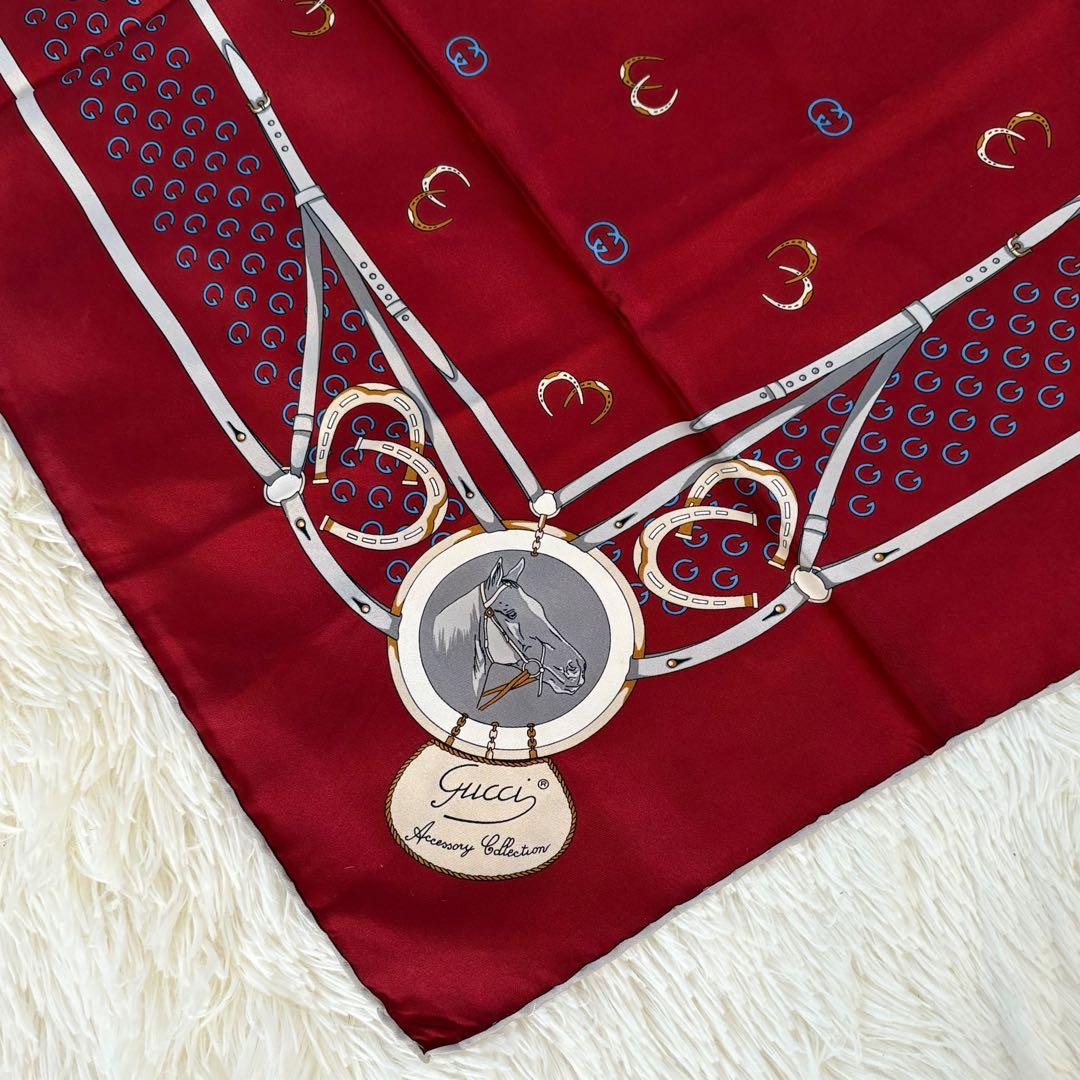 GUCCI ヴィンテージ スカーフ 馬モチーフ シルク100% イタリア製　赤系