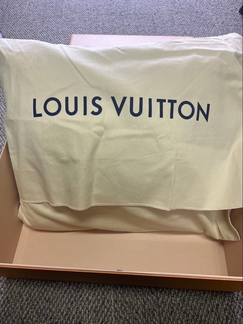 LOUIS VUITTON モノグラムフラワー クッション・LV チェックメイト