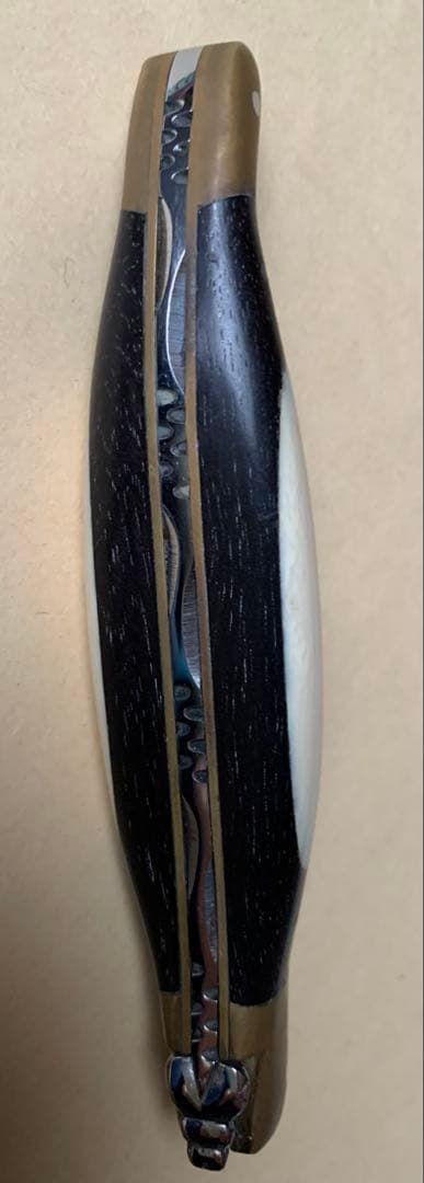 LAGUIOLE EN AUBRAC ナイフ12C27 折りたたみ　ラギオール