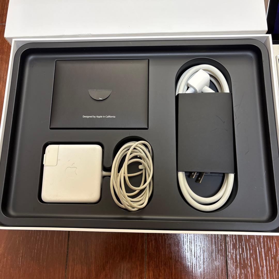 j*u様 セール　Apple MacBook Pro 13インチ 256GB