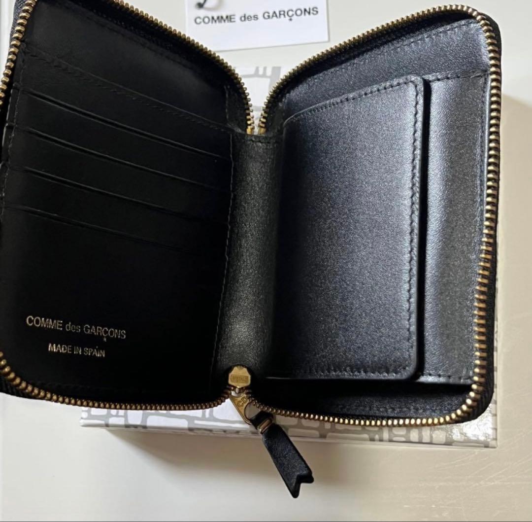 コムデギャルソン 二つ折財布 ケース付き SA2100【並行輸入品】