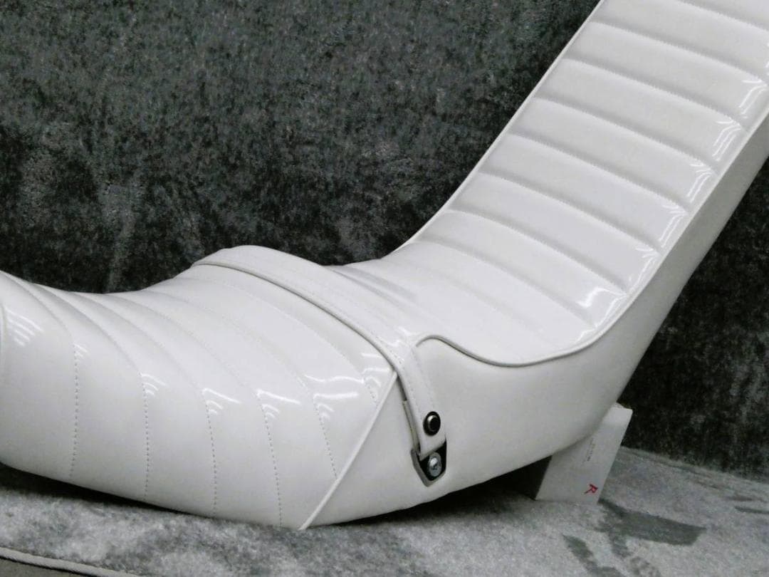 ホーク 白 エナメル ６０ｃｍ 三段シート / 角タンク ホワイト 補強入り