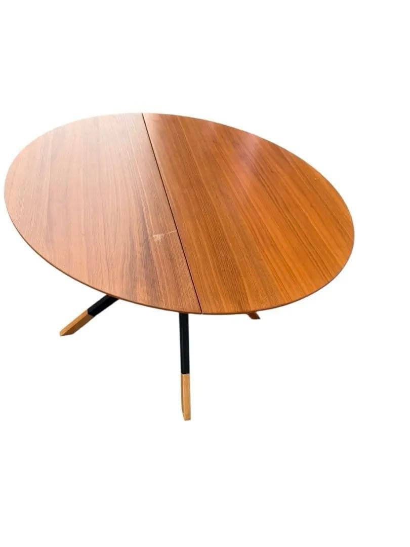 ボーコンセプト　BILLUND PRINCNTON ラウンドテーブル　円形