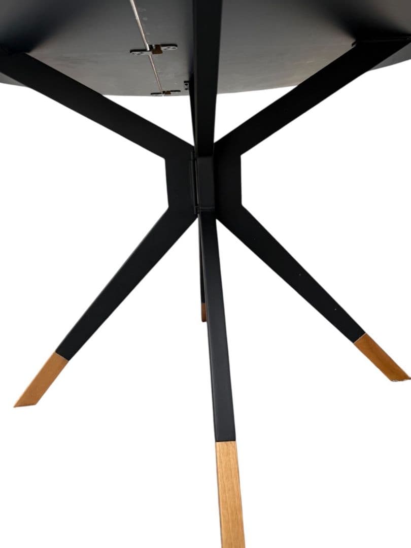 ボーコンセプト　BILLUND PRINCNTON ラウンドテーブル　円形