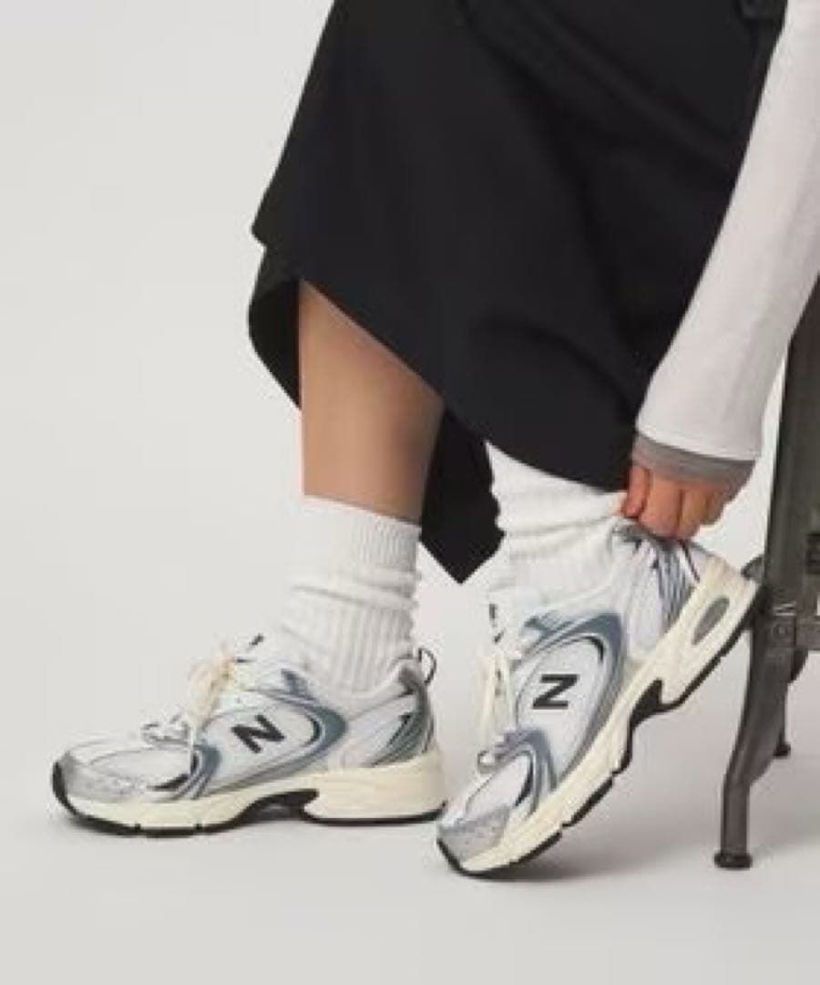 <New Balance>U530ESA スニーカー