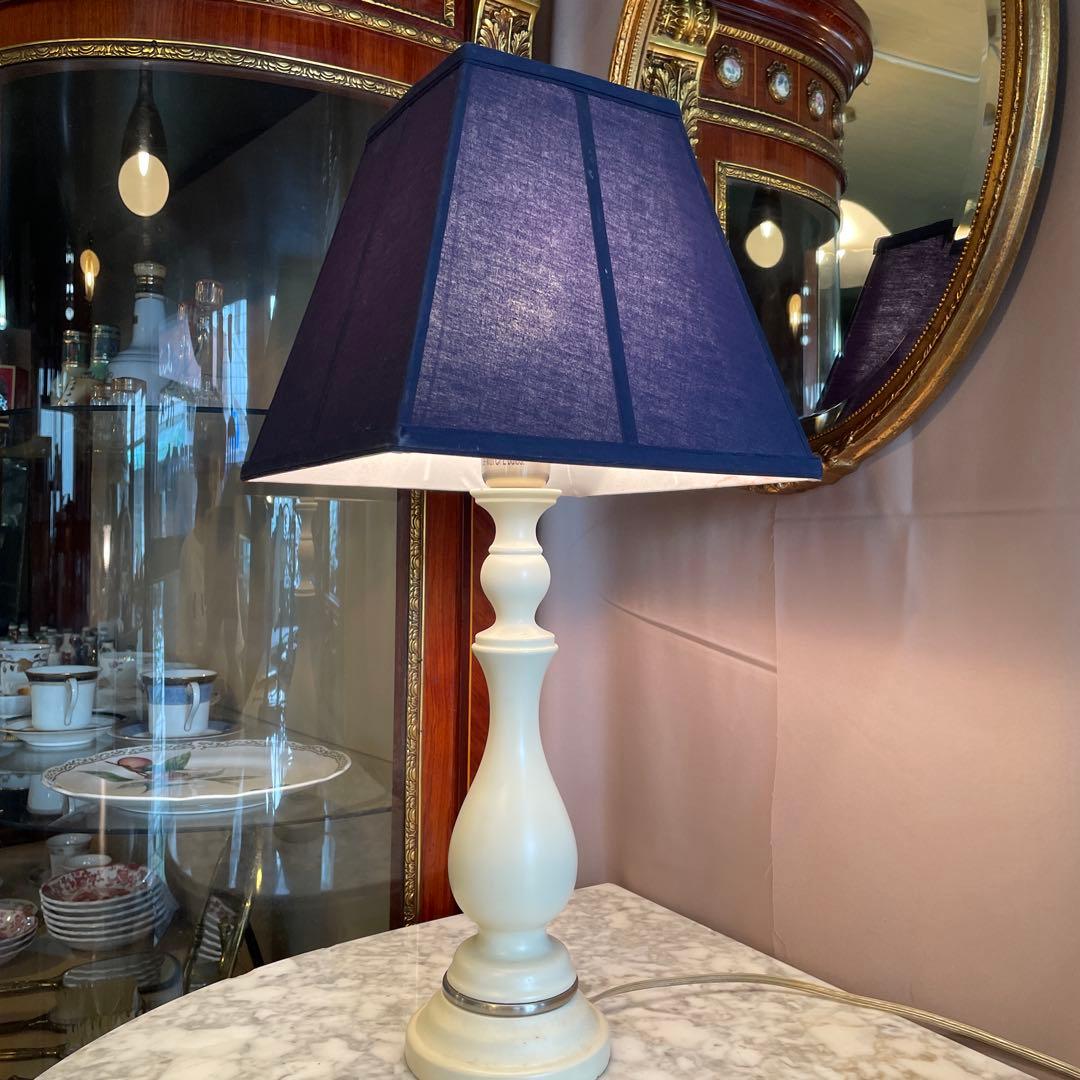ネイビーカラーの素敵なランプ・USA