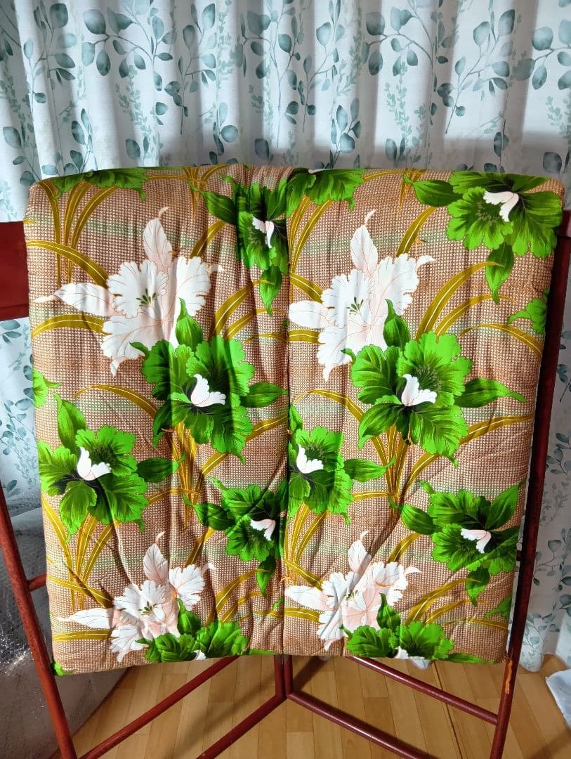 昭和　レトロ　モダン　花柄 　敷き布団