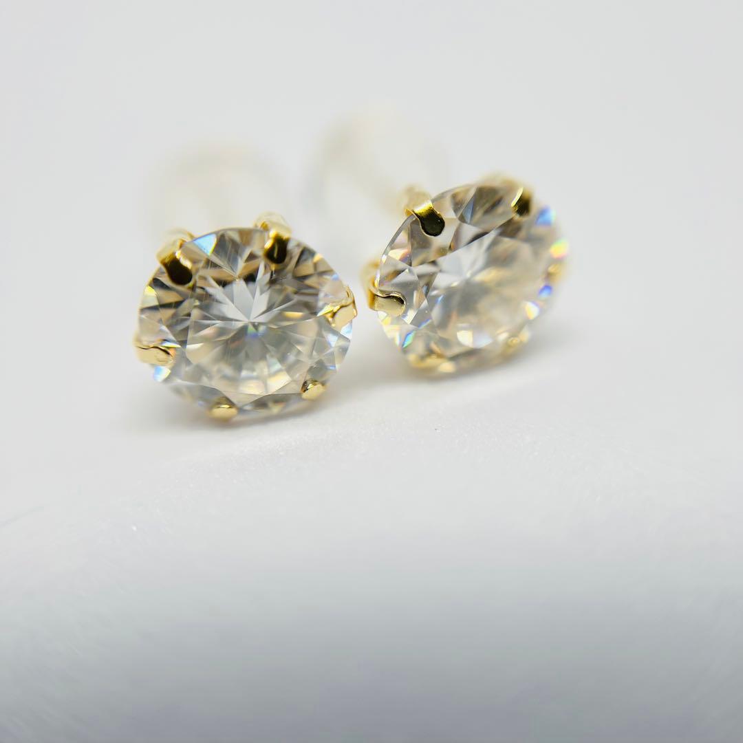 K18YG 大粒♪モアッサナイトダイヤモンド　H&C　1.80カラット　ピアス