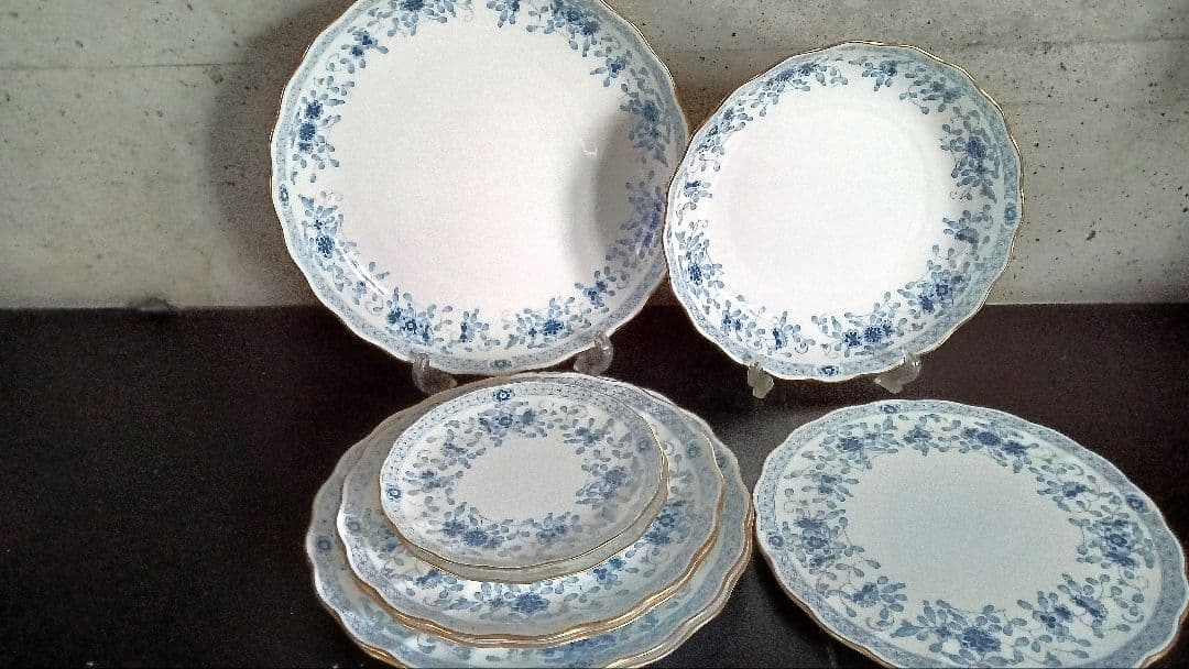 ナルミ　ミラノボーンチャイナ　 ６種類 ９枚セット