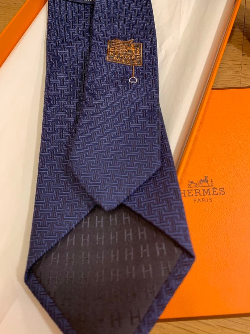 【試着のみ】HERMES H総柄　ネイビー シルク ネクタイ