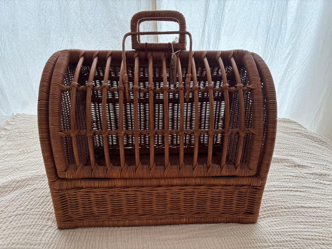 お値下げ　新品　ラタン ペットキャリー Mサイズ　犬猫　CITYDOG