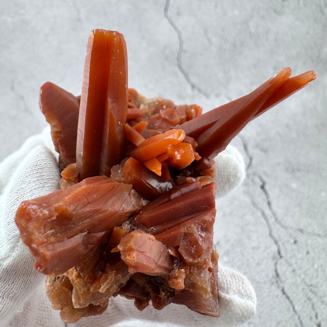 G-62マダガスカル産 赤水晶 クラスター 天然石　レッドクォーツ 希少原石