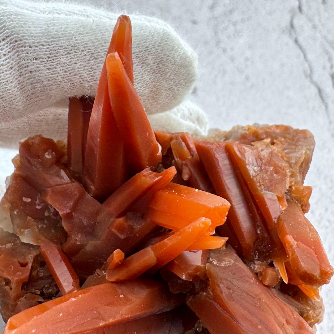 G-62マダガスカル産 赤水晶 クラスター 天然石　レッドクォーツ 希少原石