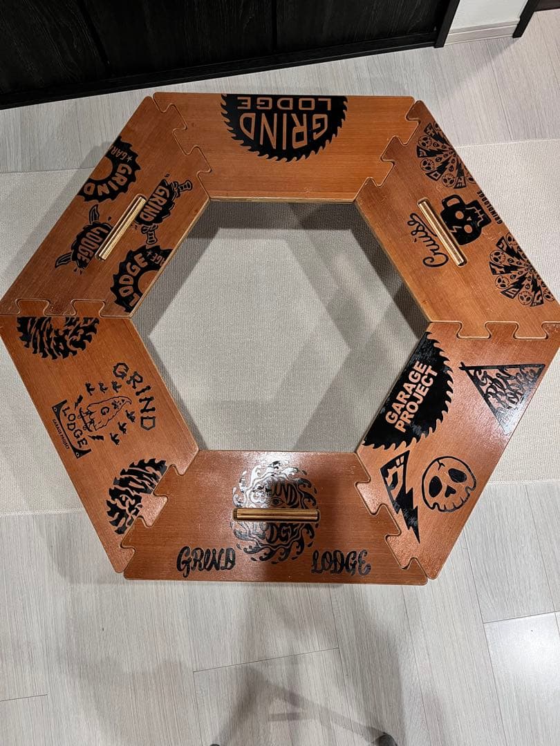 GRIND LODGE風　TheArth風　六角形木製テーブル　ヘキサテーブル