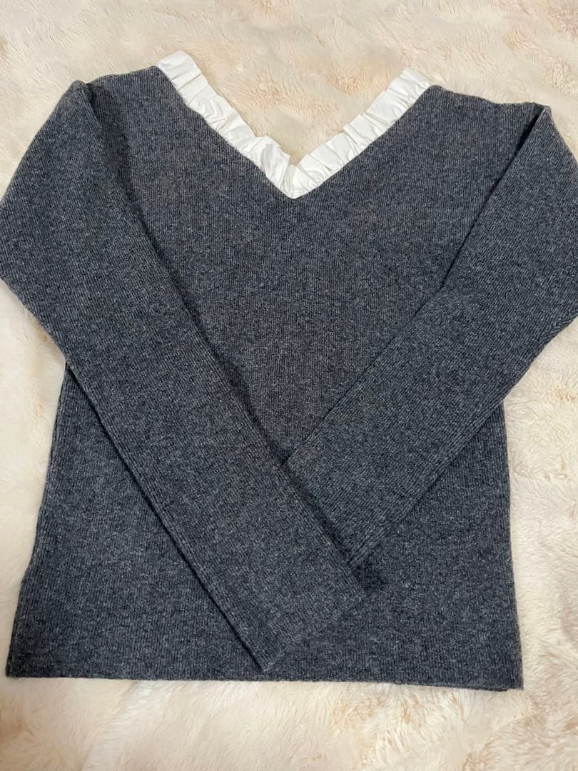 大幅値下げ　2WAY FRILL V NECK KNIT TOPS CLANE