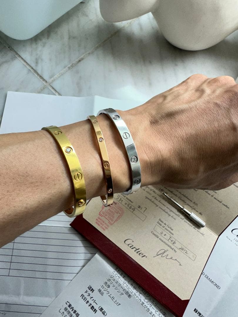 カルティエ ラブブレス　k18 wg 17 4p ダイヤ