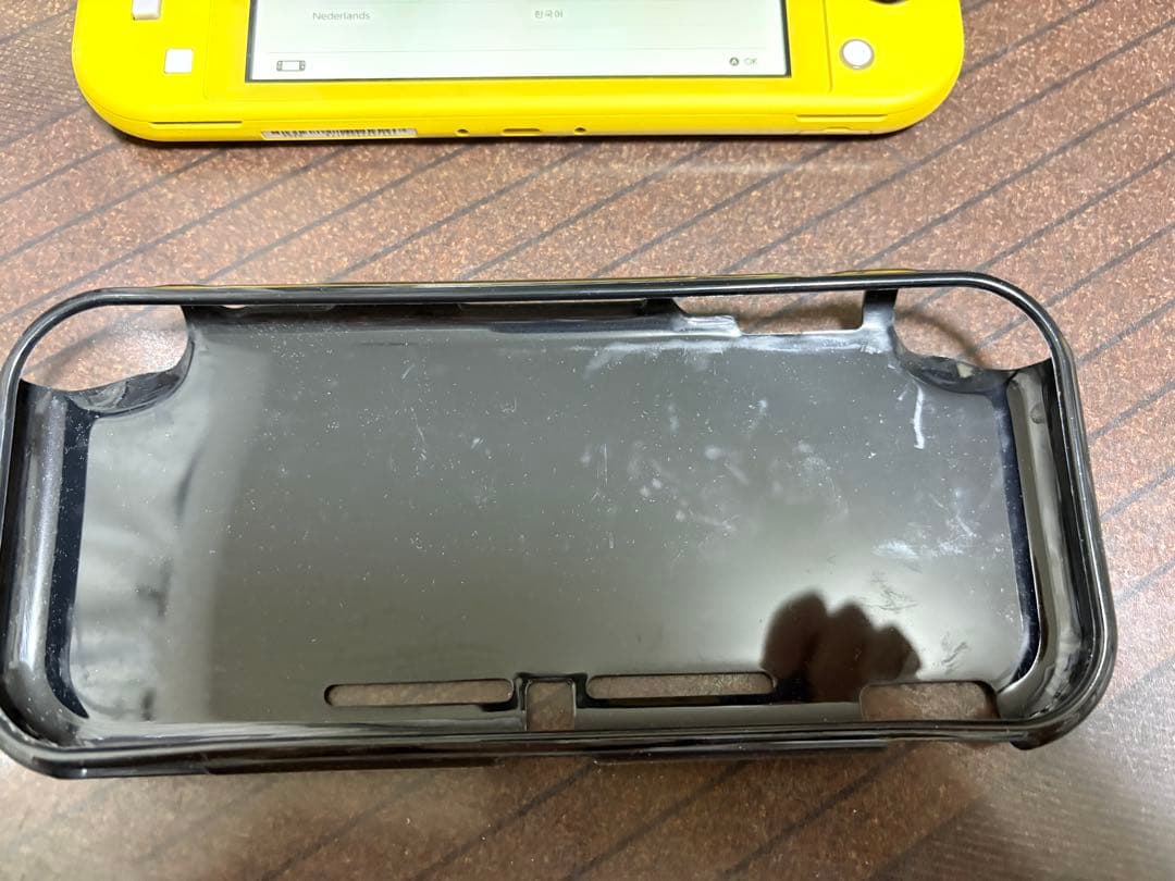 Nintendo Switch Lite イエロー 充電器あり ハードカバー付き