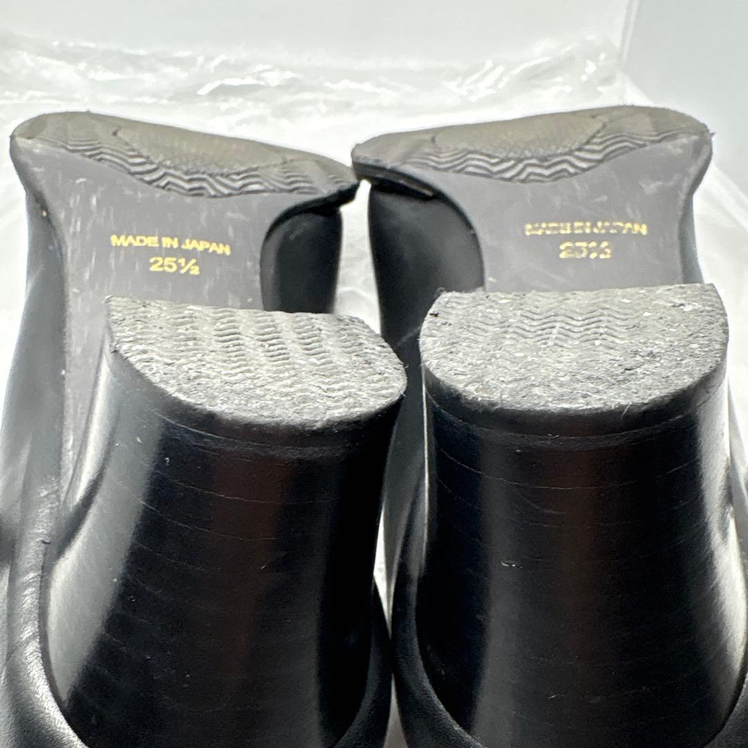 ZUCCOTTOクラシカル ストラップパンプス