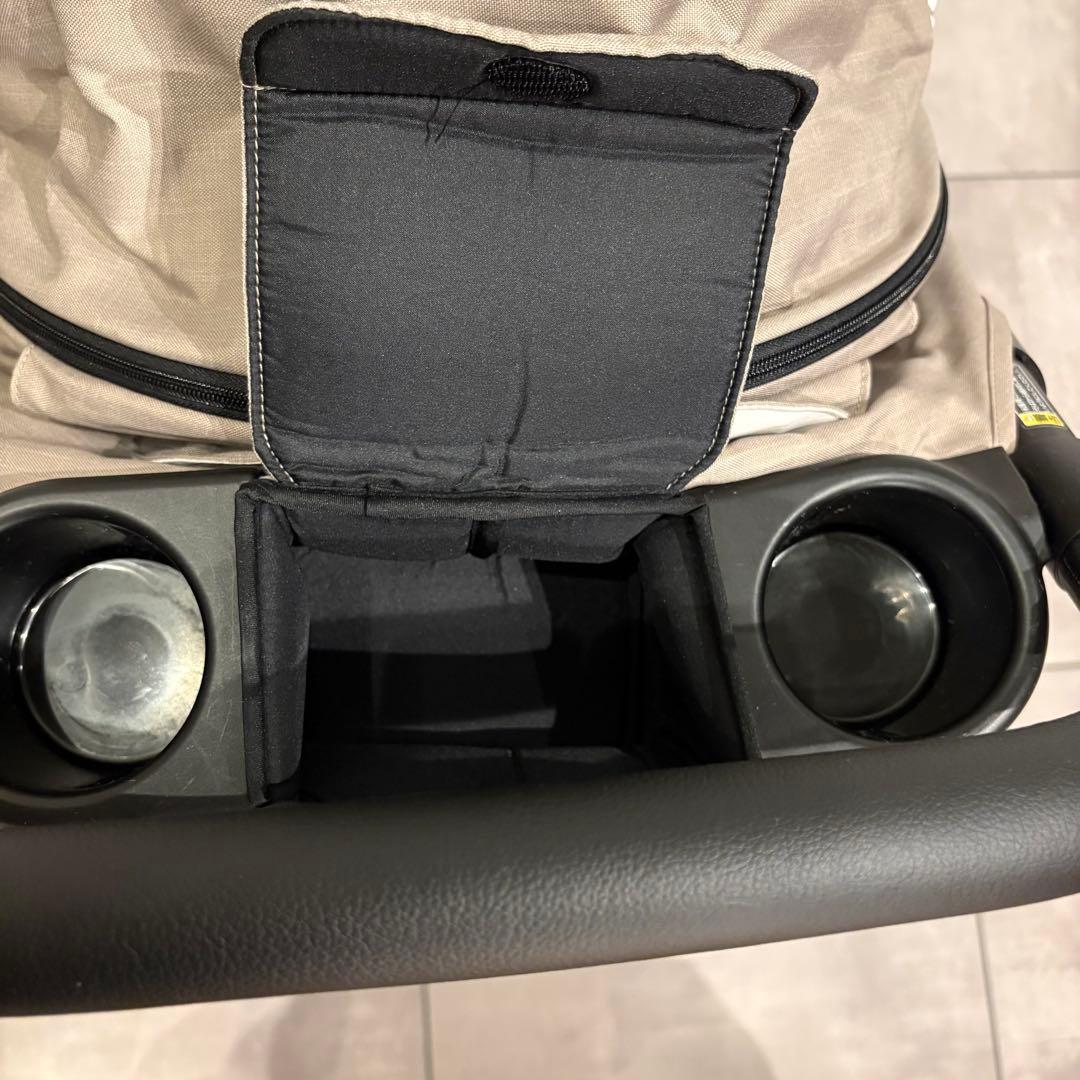 Joie ライトトラックス3 DLX 2024年新モデル　ムーンロック　ベージュ