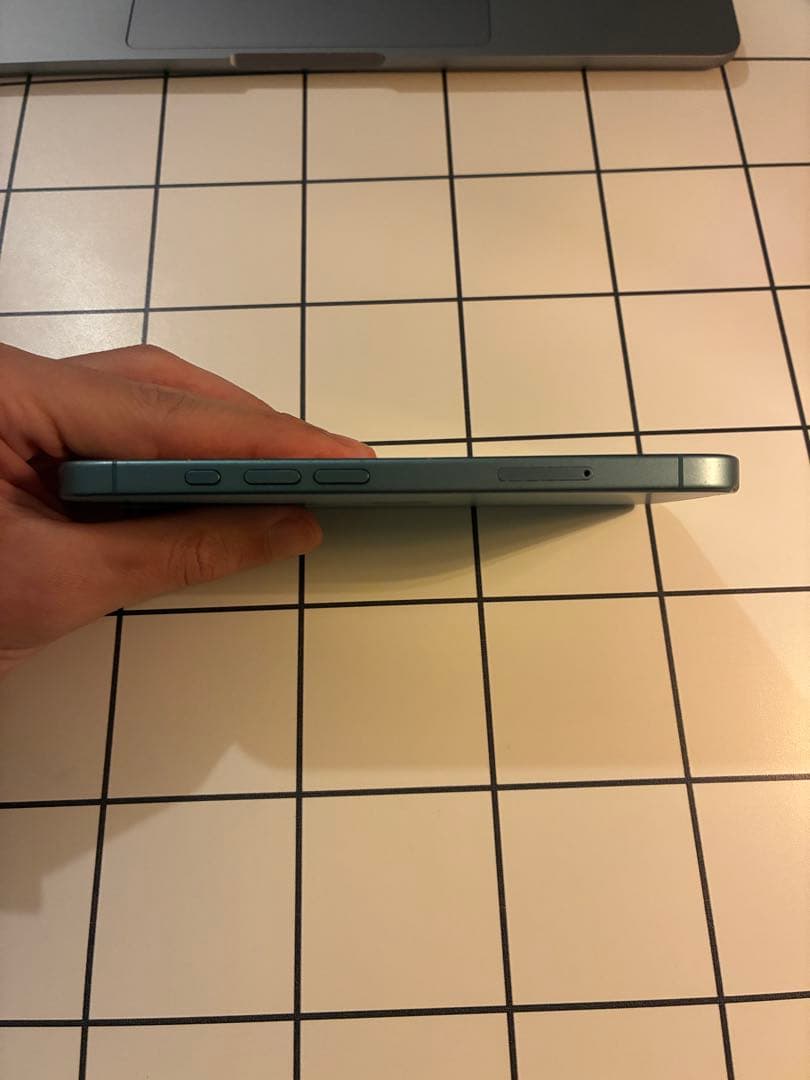 【値下げ不可】iPhone16 128GB ティール SIMフリー