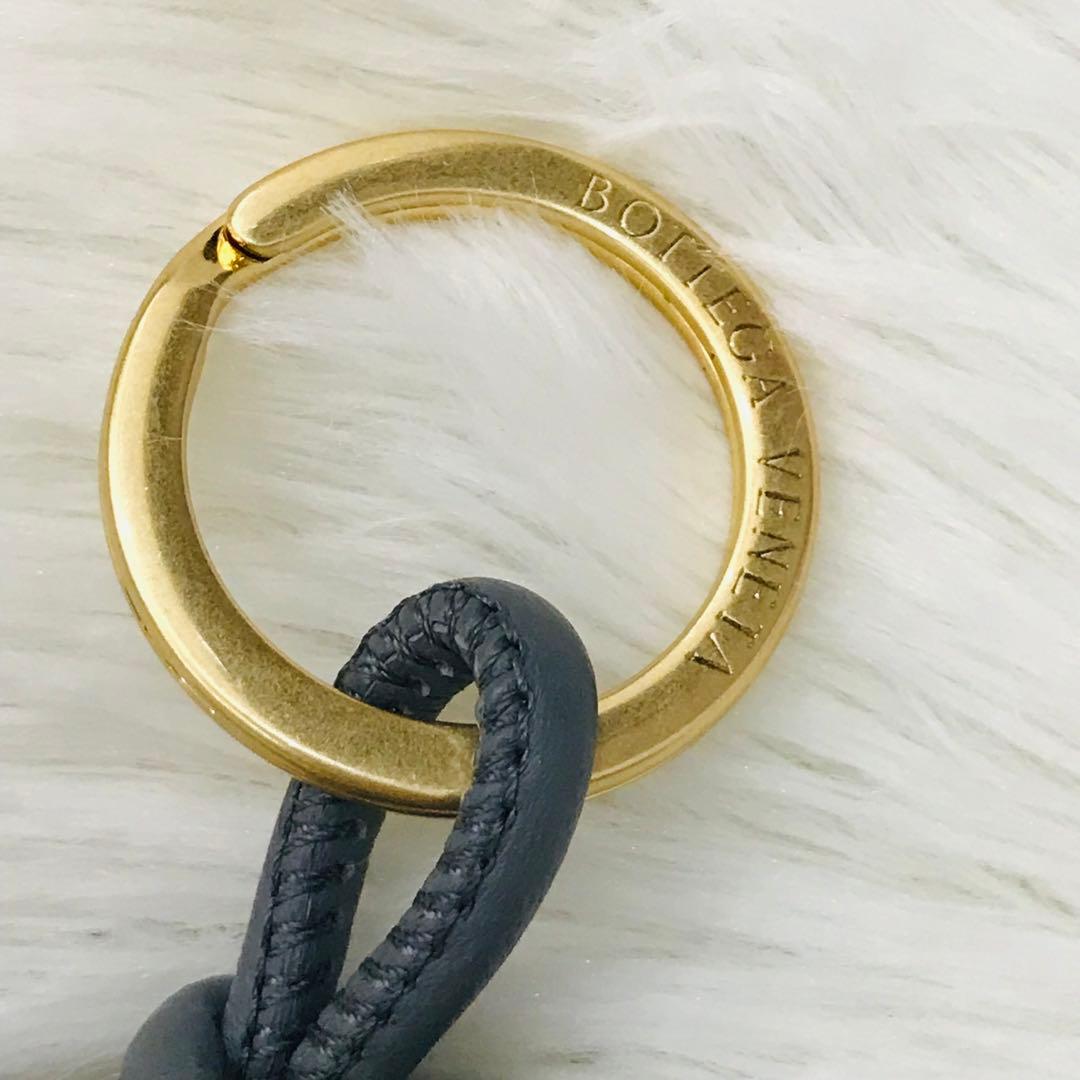 BOTTEGA VENETA トライアングル キーリング