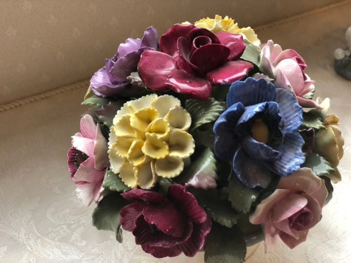 エインズレイ　Aynsley 陶器花籠　陶花