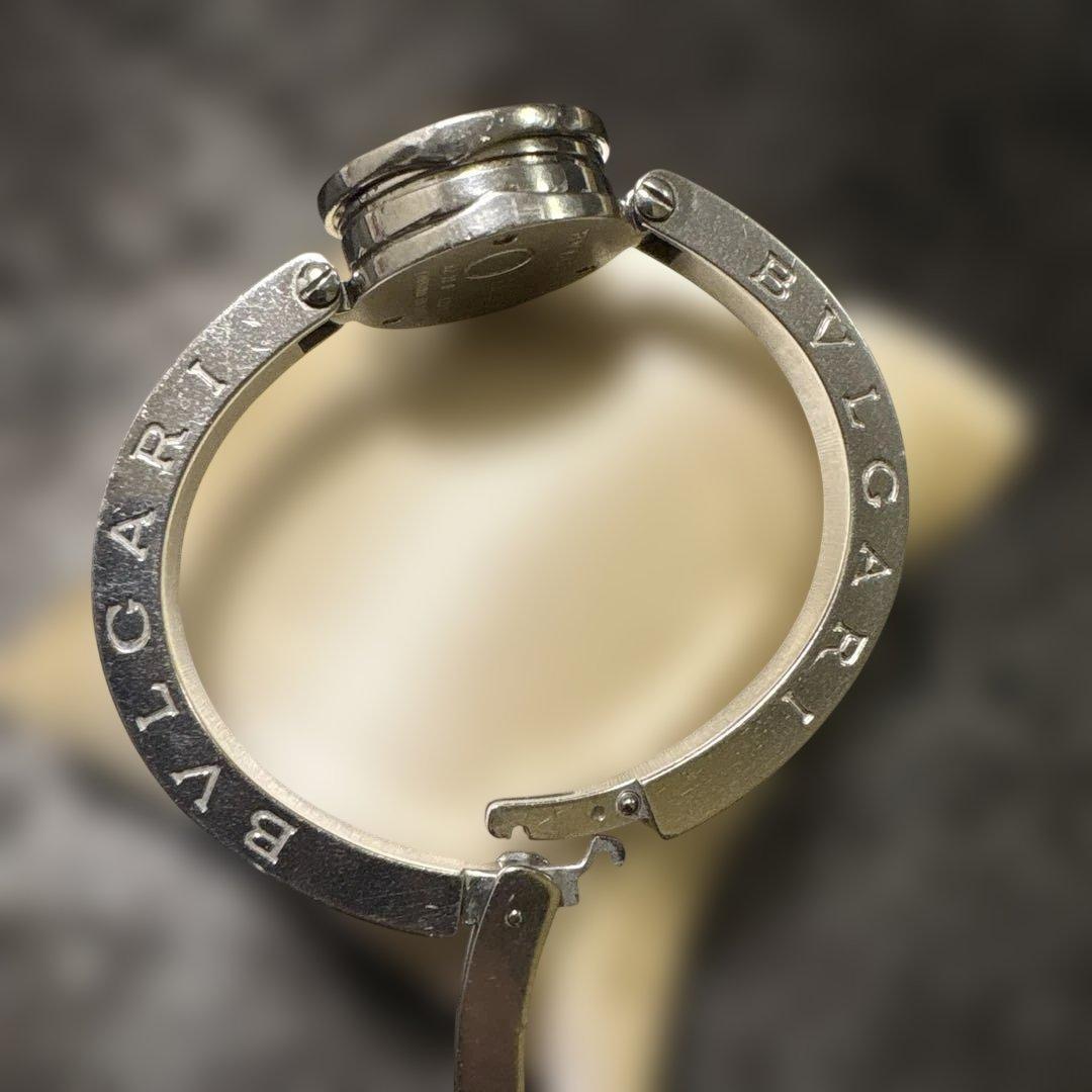 BVLGARI 花デザイン 腕時計