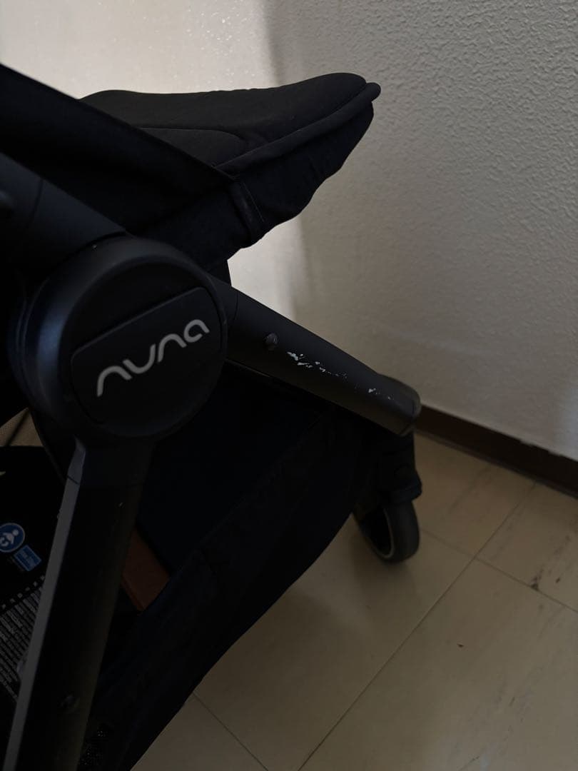 nuna trvl ブラック