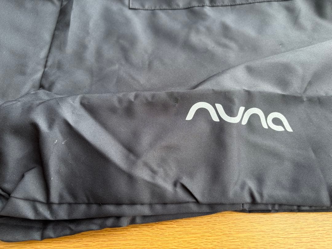 nuna trvl ブラック