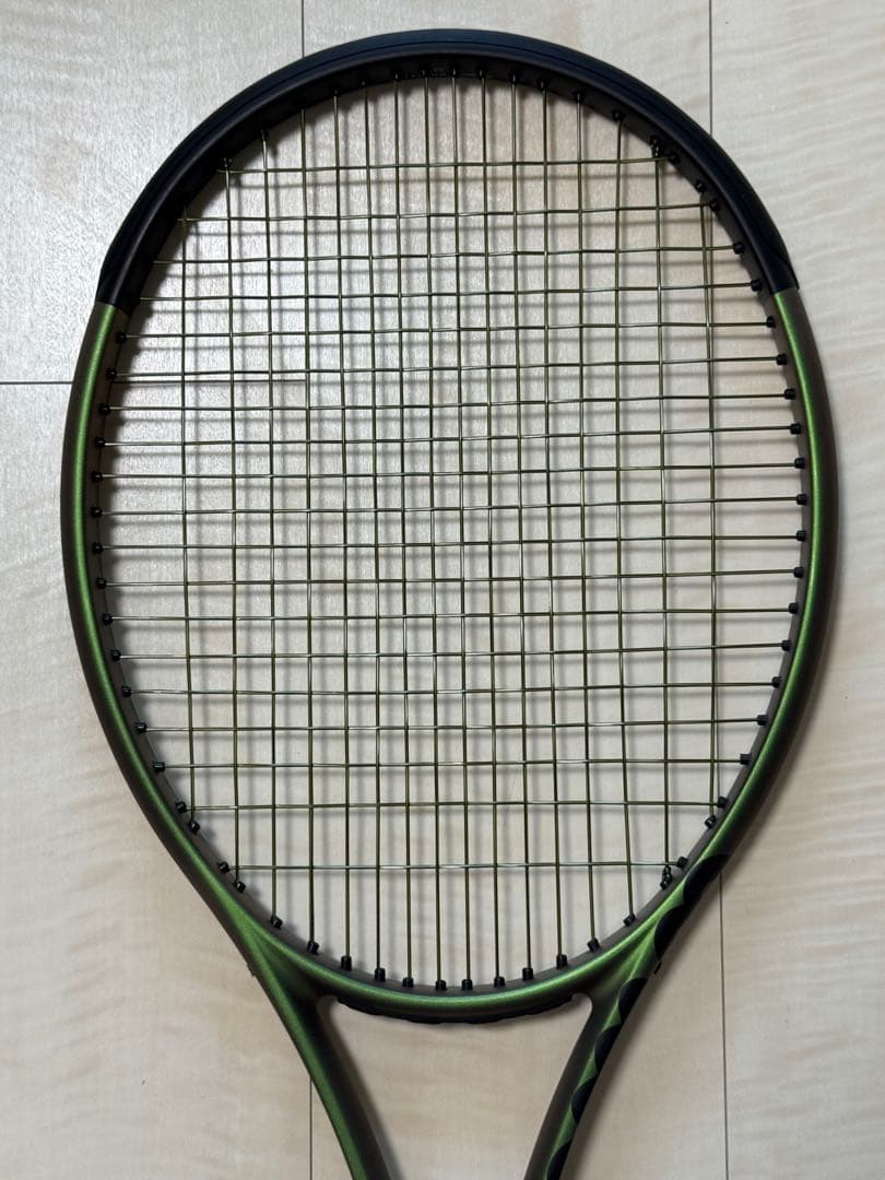 Wilson Blade V8 100L 285g テニスラケット
