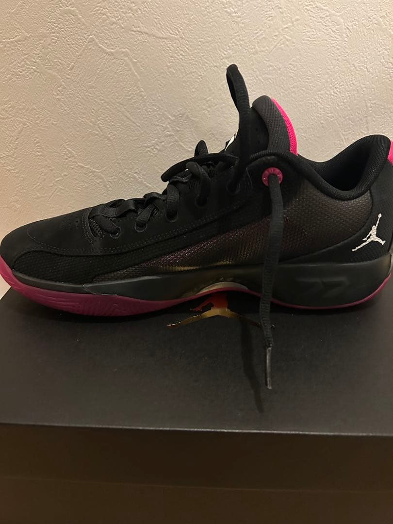 ルカ.77 PF “Navidor”ブラック/ピンク