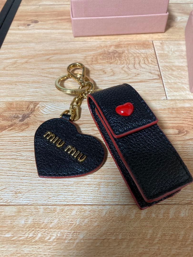 MIUMIU 美品 リップケース ストラップ 箱付き