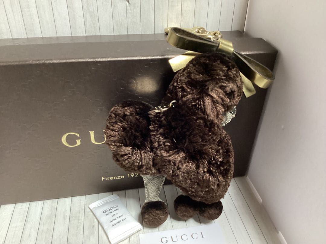 未使用美品グッチGUCCI プードル犬ファーキーホルダー本物