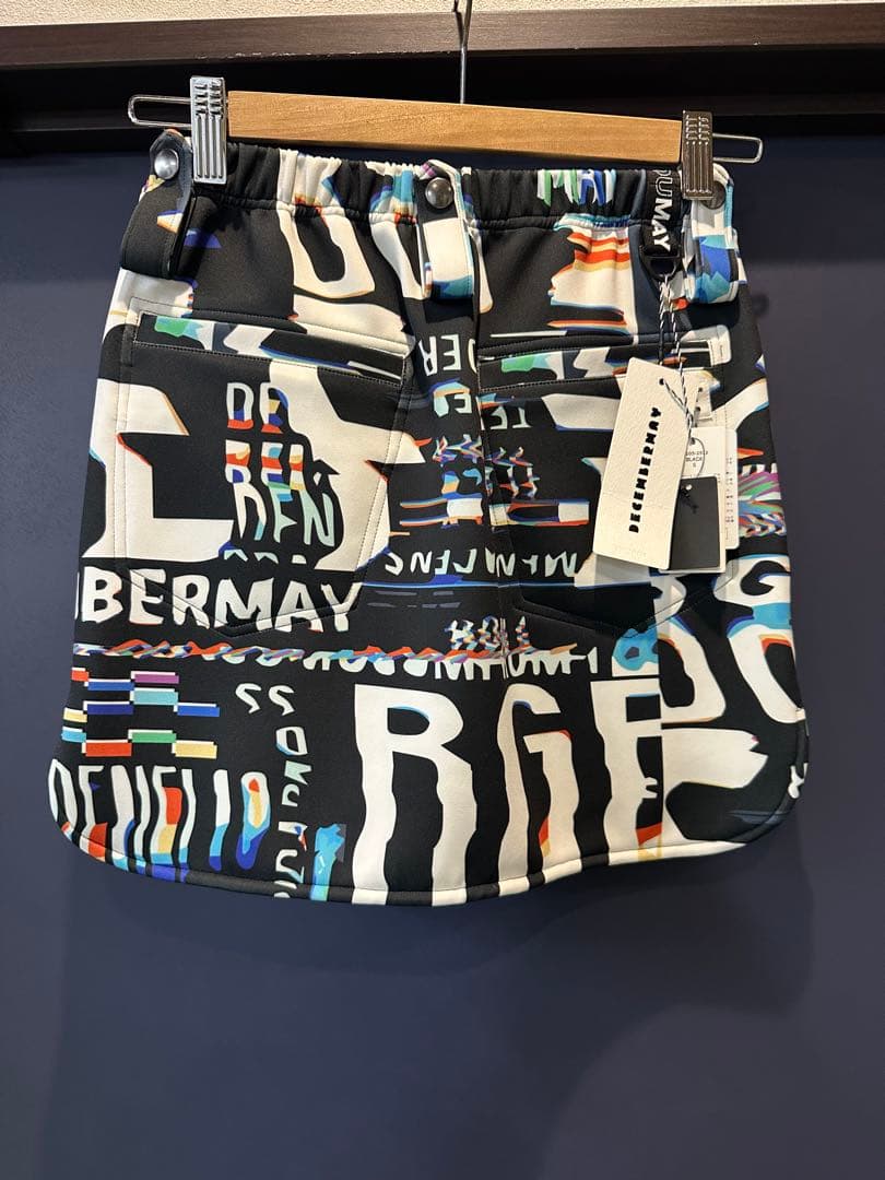 ディセンバーメイ　スカート　S