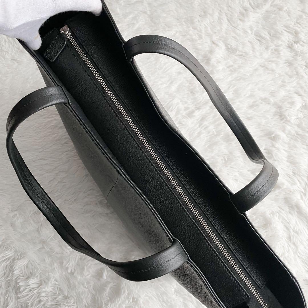 極美品 ユナイテッドアローズ トートバッグ シボ 本革 黒 A4可 大容量 通勤