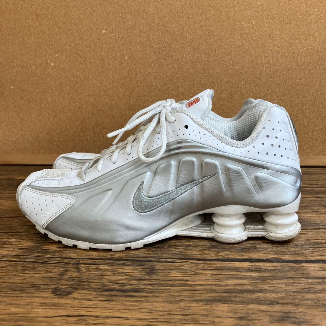 （K25845）ナイキ ショックス R4 27.0㎝ Shox R4
