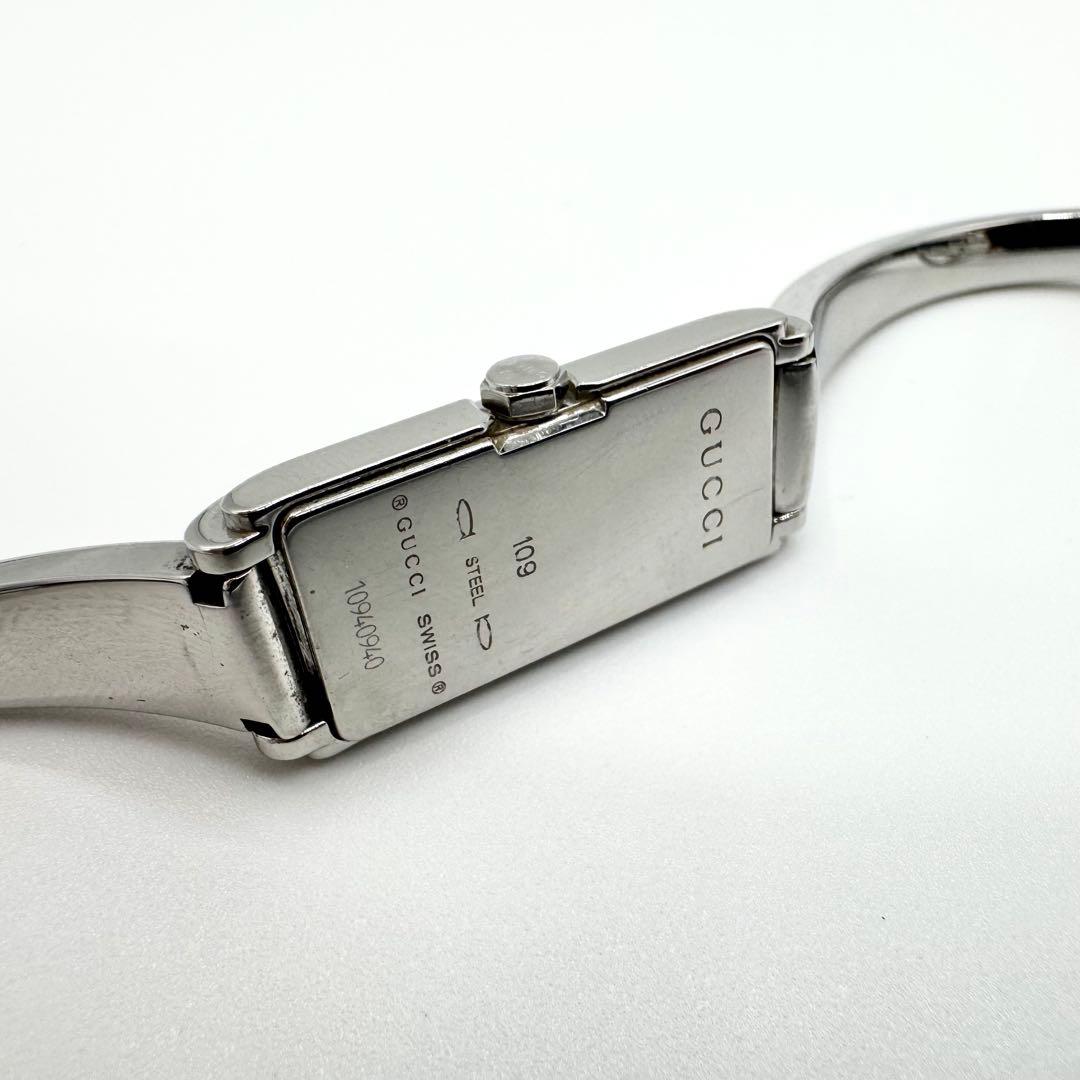 稼働/新品電池　グッチ　Gライン　2Pダイヤ　腕時計　バングルウォッチ　クォーツ