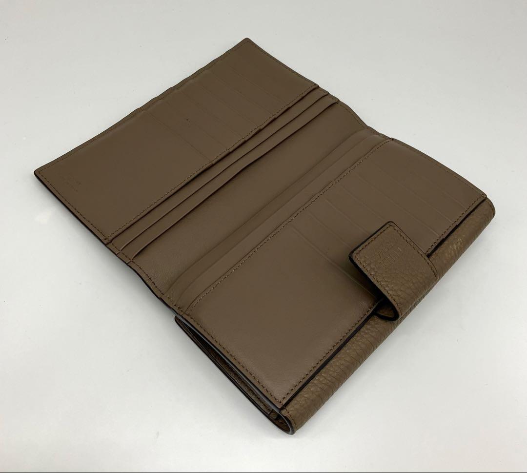 ⭐️ 美品 フェンディ ピーカブー レザー 二つ折り 長財布 グレー 鑑定済