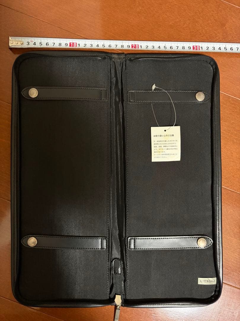 【新品】バーバリー　ネクタイケース