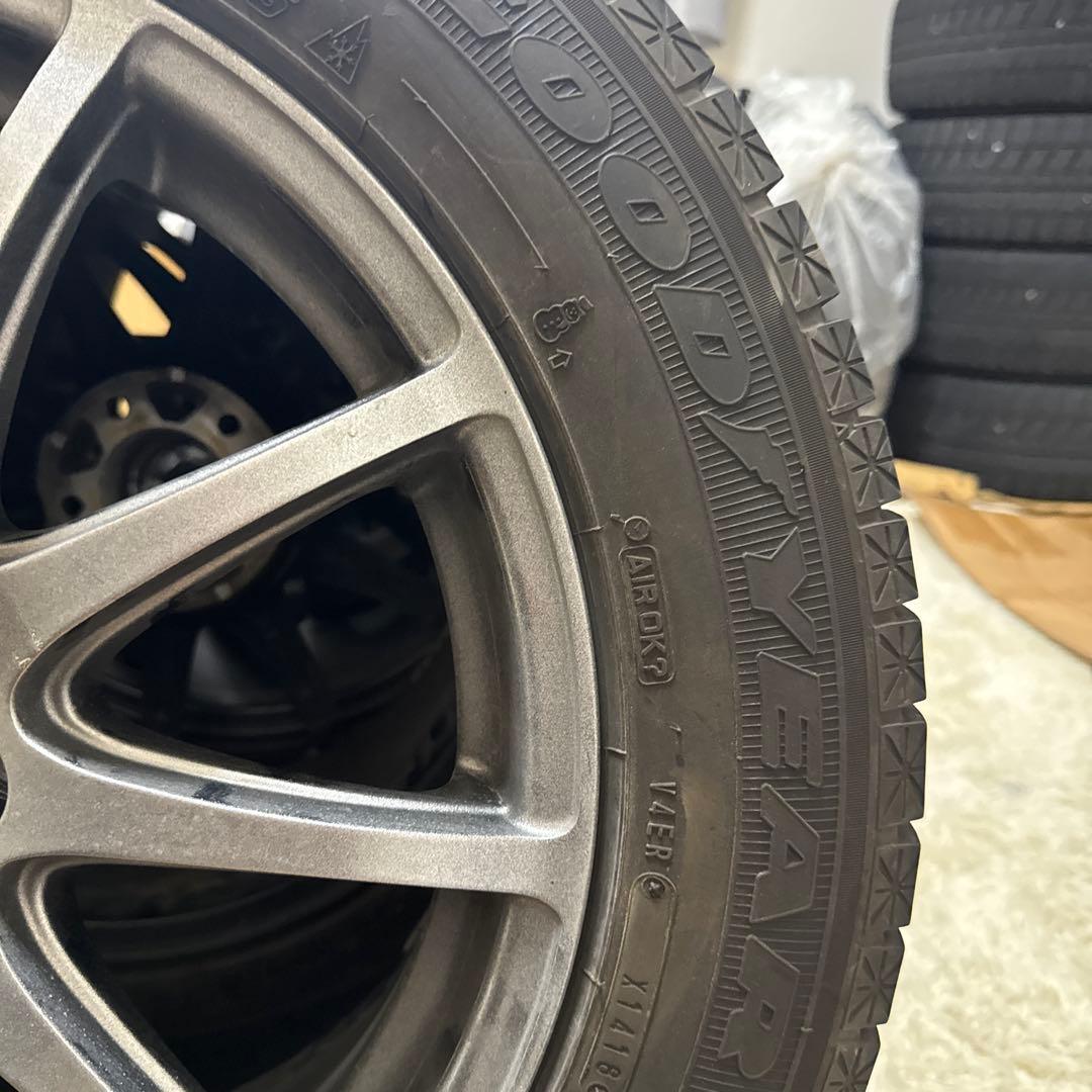 17インチ スタッドレスタイヤ　美品　4本　アルファード　ヴェルファイア