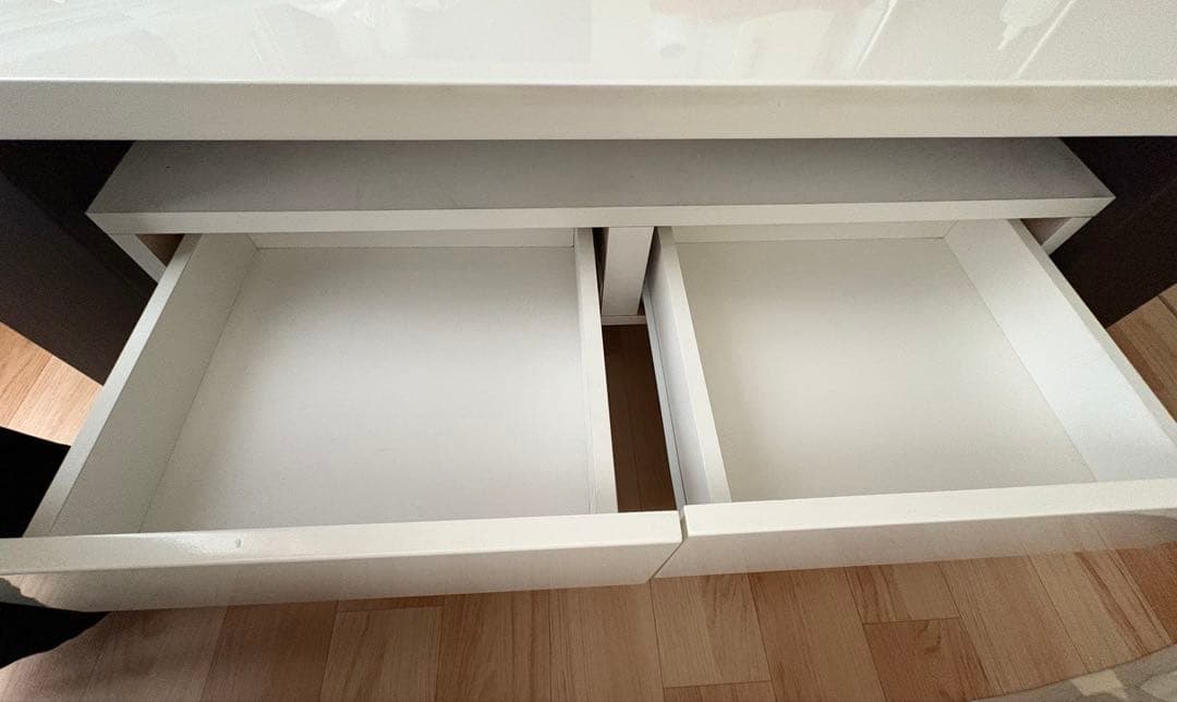 y*i様 ホワイト木製センターテーブル 引き出し付き