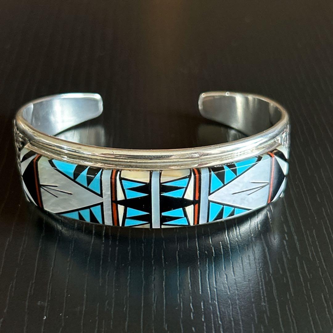 ズニ族シルバーバングル　ターコイズ、シェルインレイ