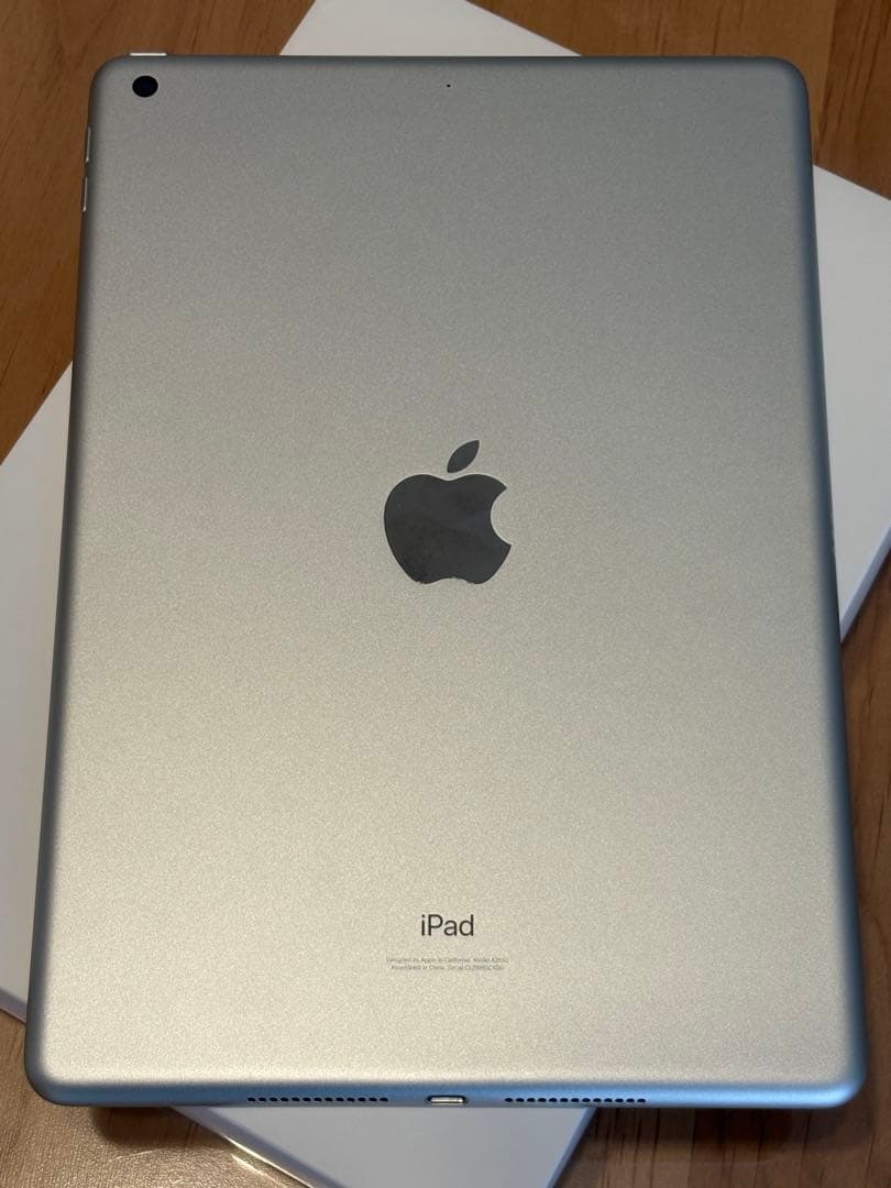 Apple iPad 第9世代 64GB シルバー（Wi-Fiモデル）