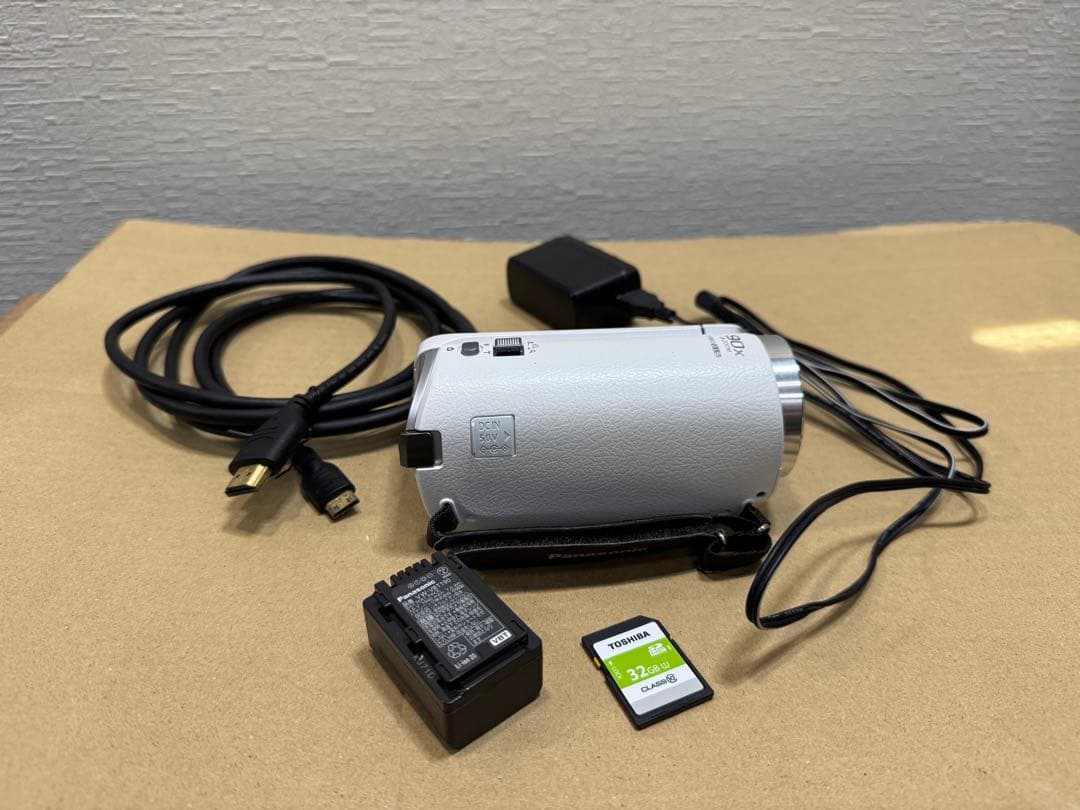 パナソニック Panasonic HD ビデオカメラ HC-W590M-W