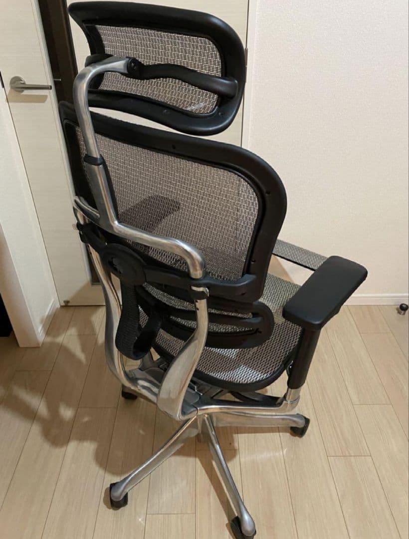 エルゴヒューマンプロ オットマン付き