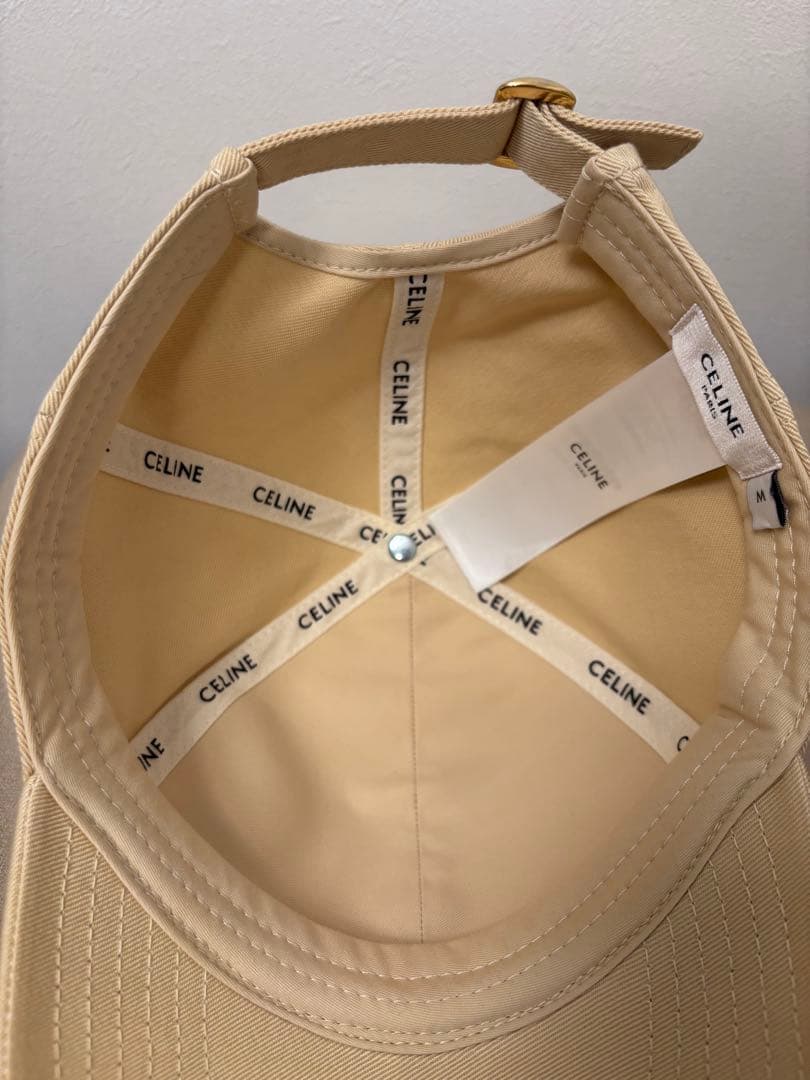 CELINE トリオンフ ベースボールキャップ マカダミア